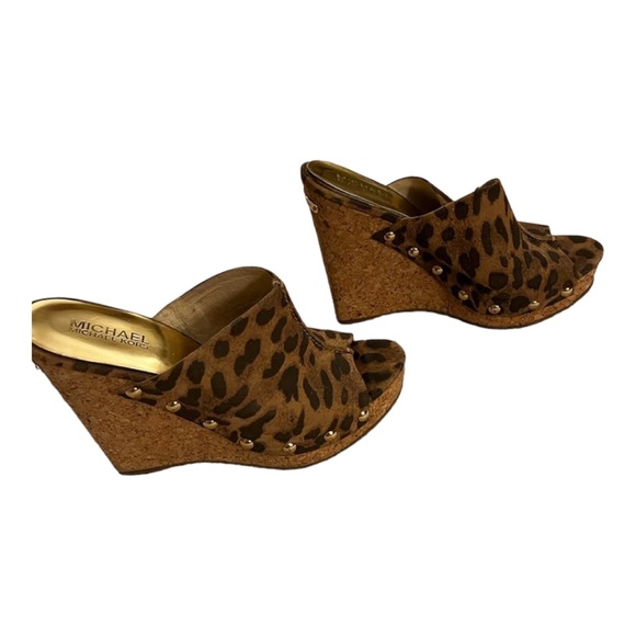 Women’s Leather Leopard Print MK Sandal Size 8 in Excellent Used Condition - Picture 2 of 6